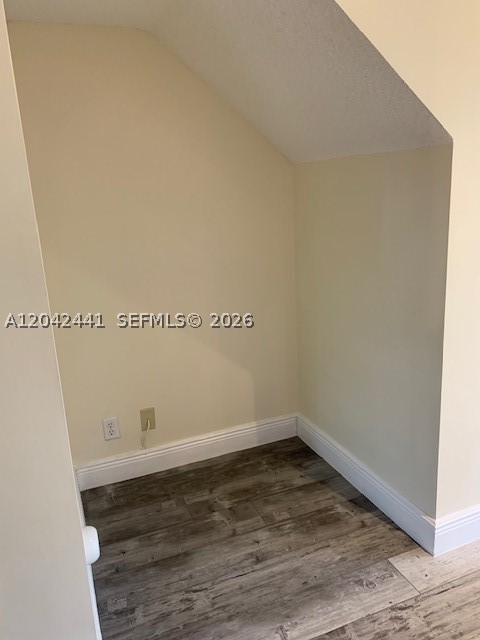 CHAPEL TRAIL II - Residential Lease