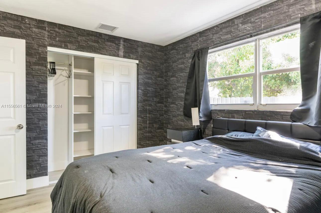 LAUDERDALE VILLAS - Residential Lease