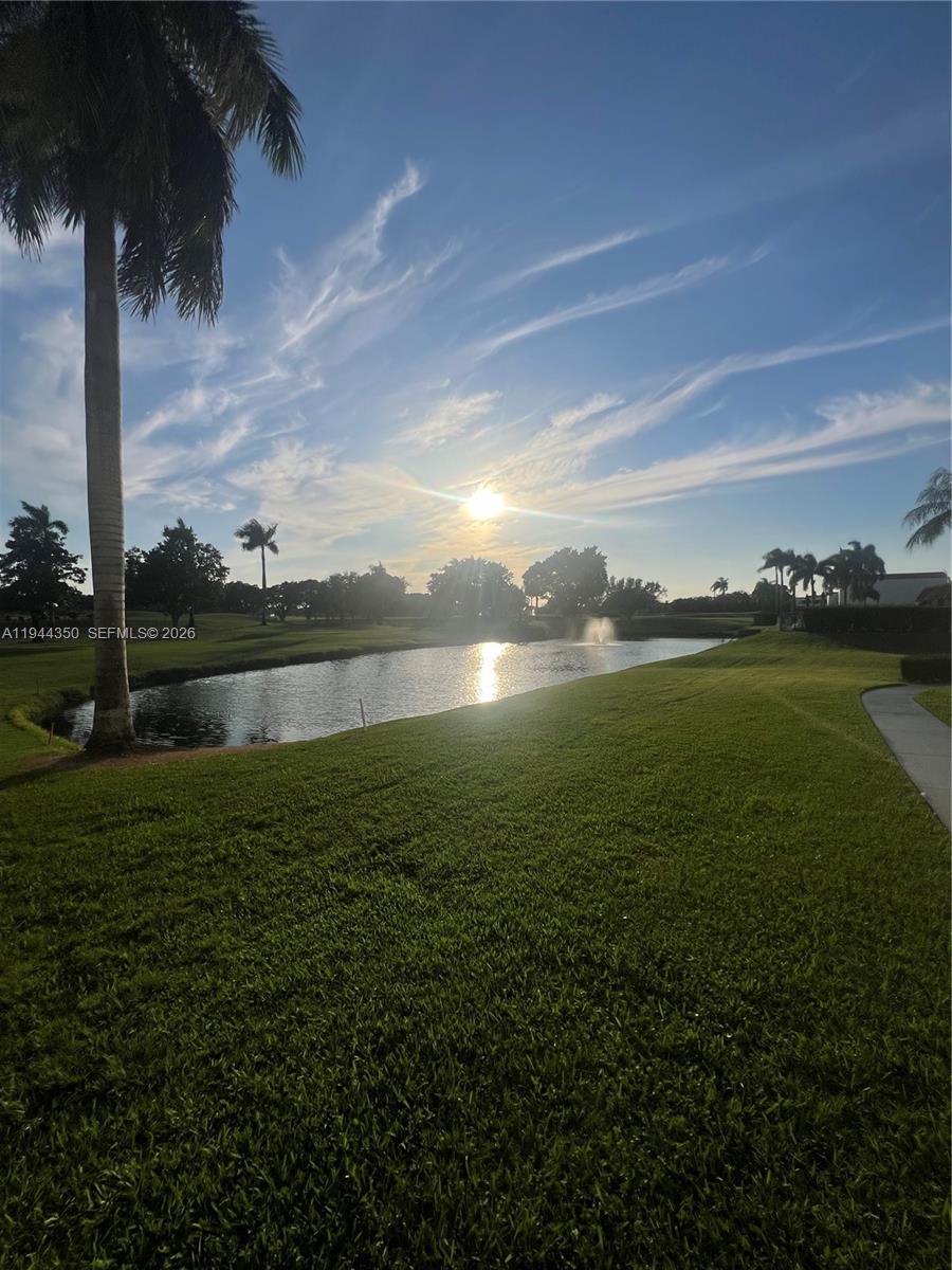 HOLLYBROOK GOLF AND - Residential