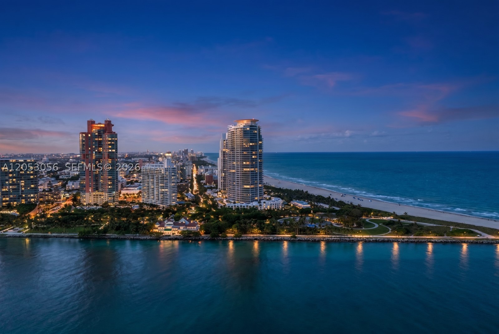 CONTINUUM ON SOUTH BEACH - Residential