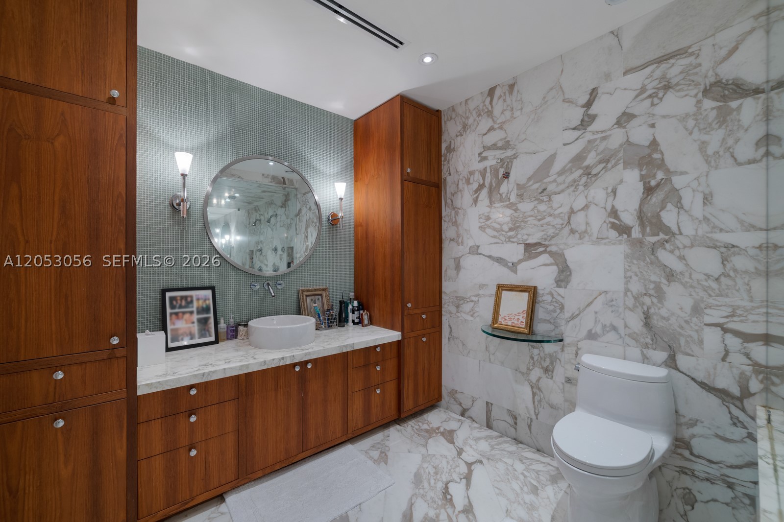 CONTINUUM ON SOUTH BEACH - Residential