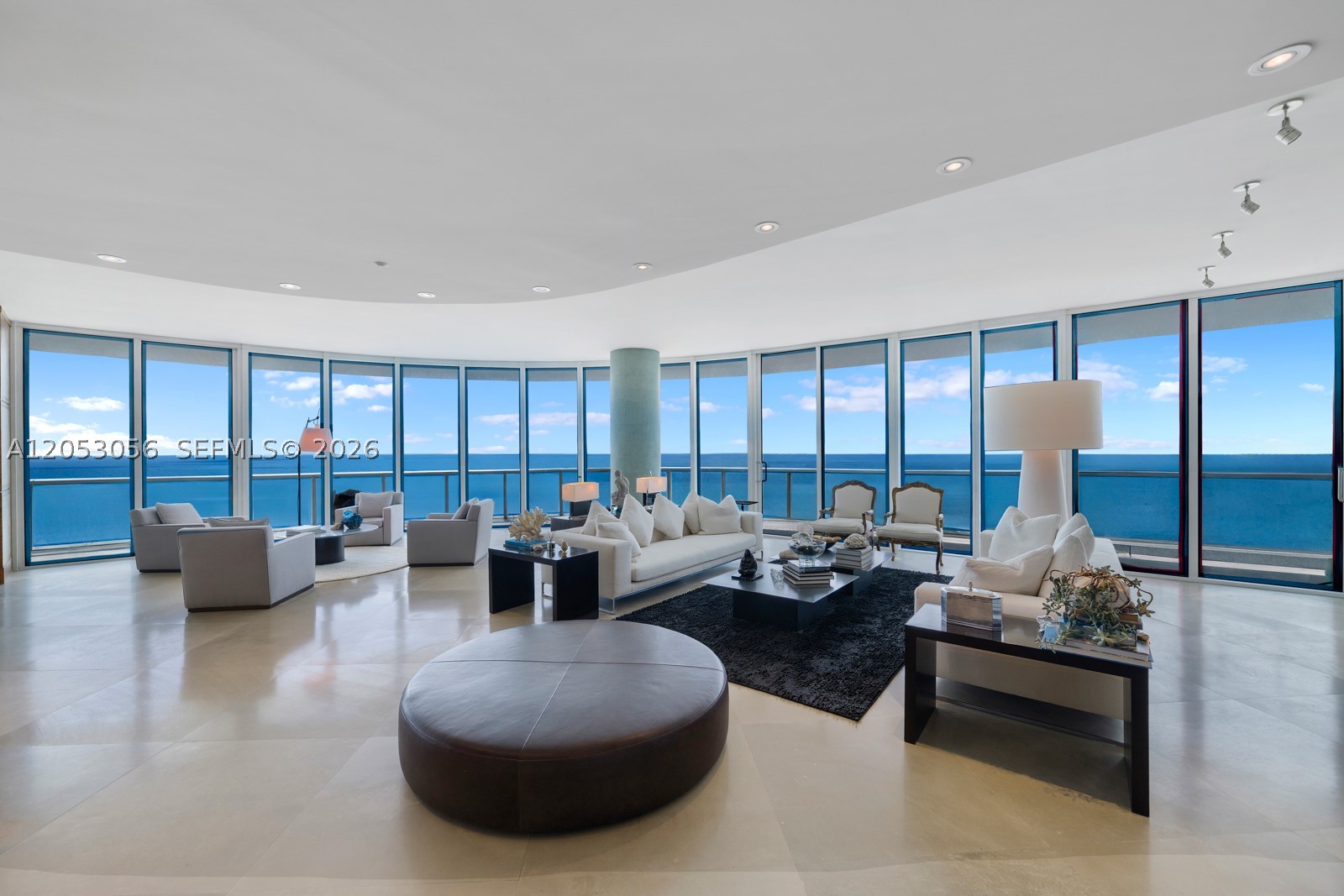 CONTINUUM ON SOUTH BEACH - Residential
