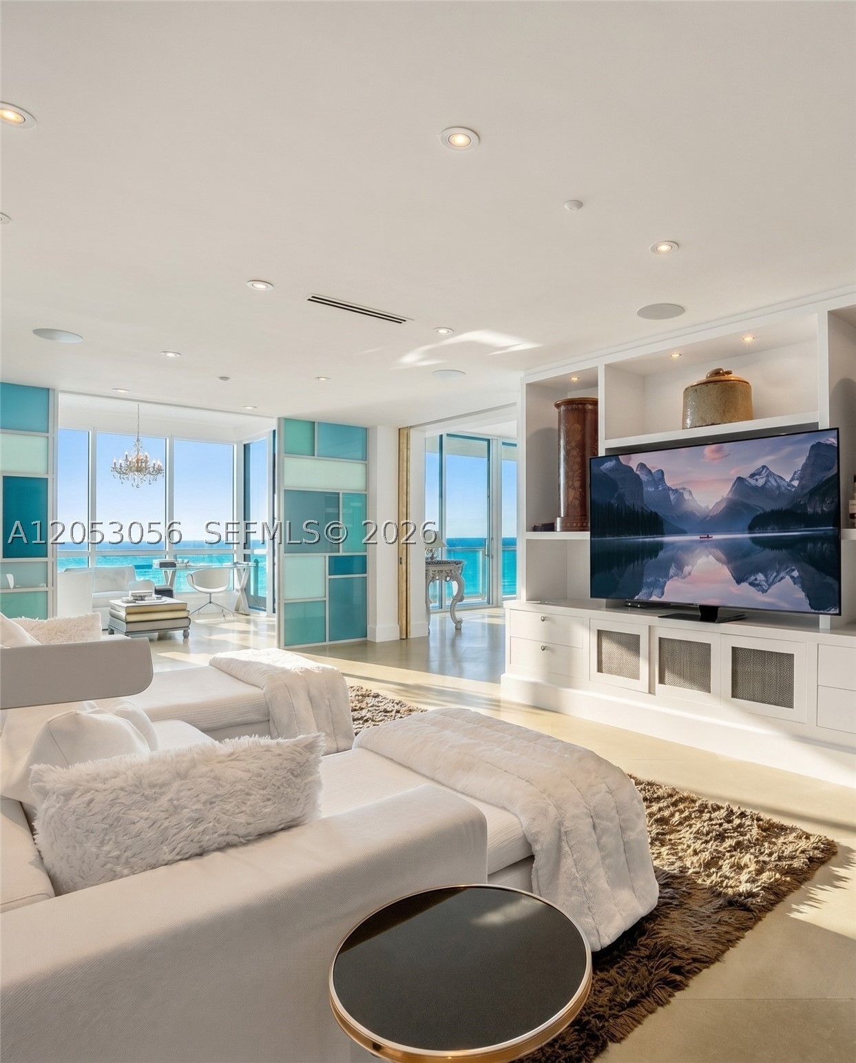 CONTINUUM ON SOUTH BEACH - Residential