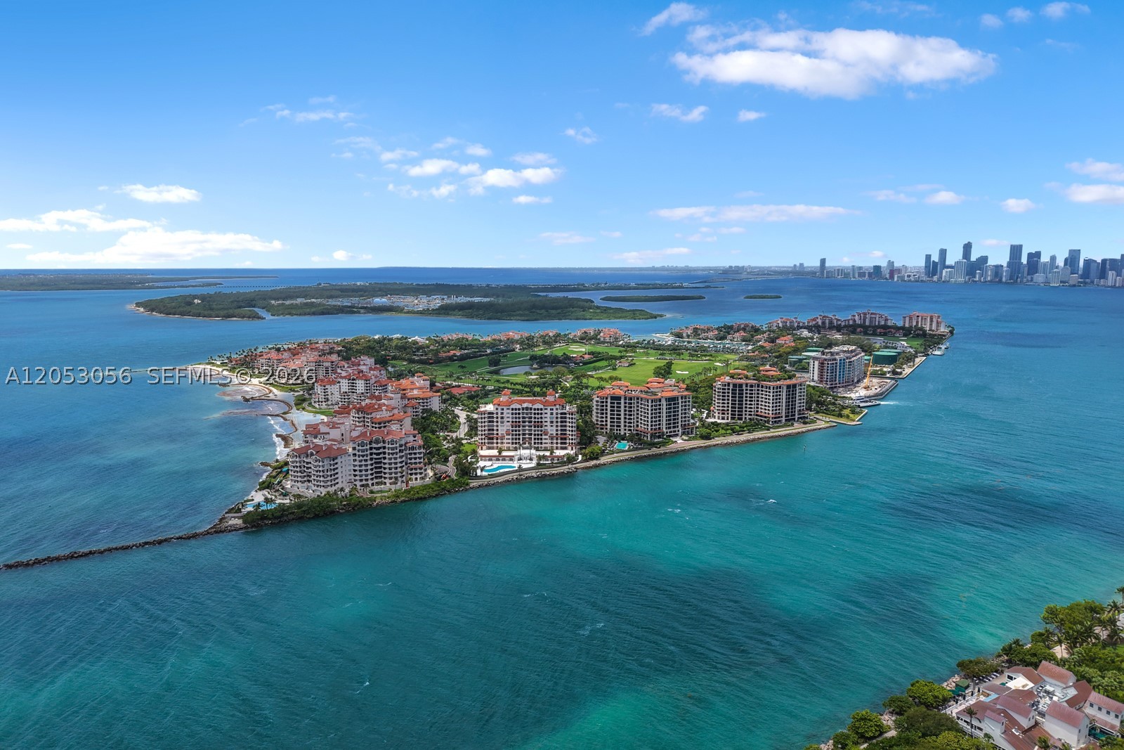 CONTINUUM ON SOUTH BEACH - Residential