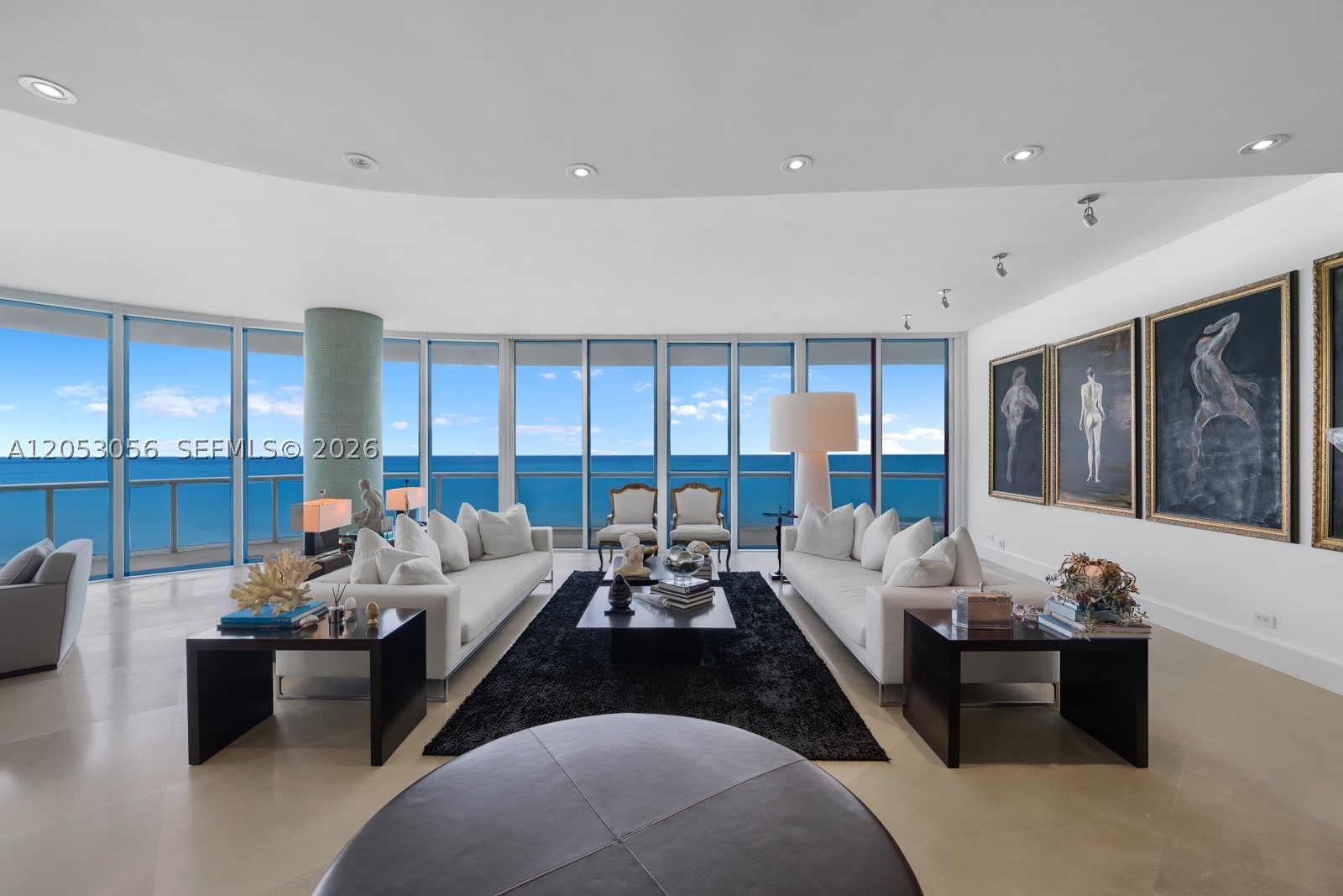 CONTINUUM ON SOUTH BEACH - Residential