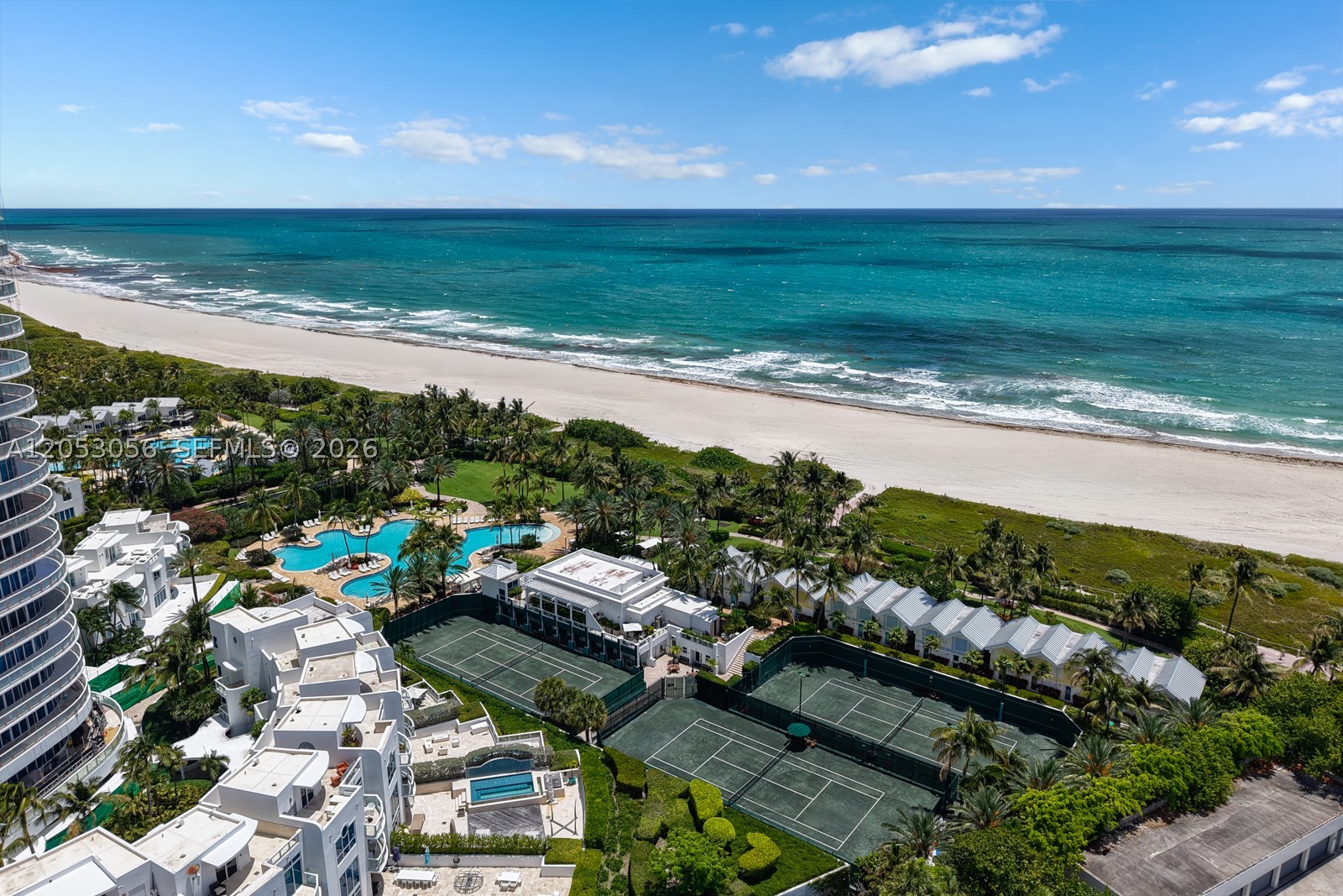 CONTINUUM ON SOUTH BEACH - Residential