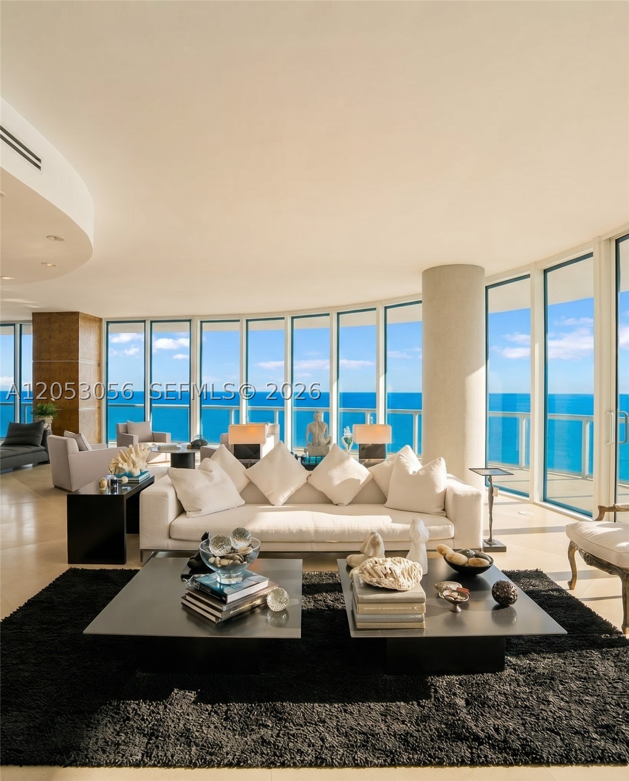 CONTINUUM ON SOUTH BEACH - Residential