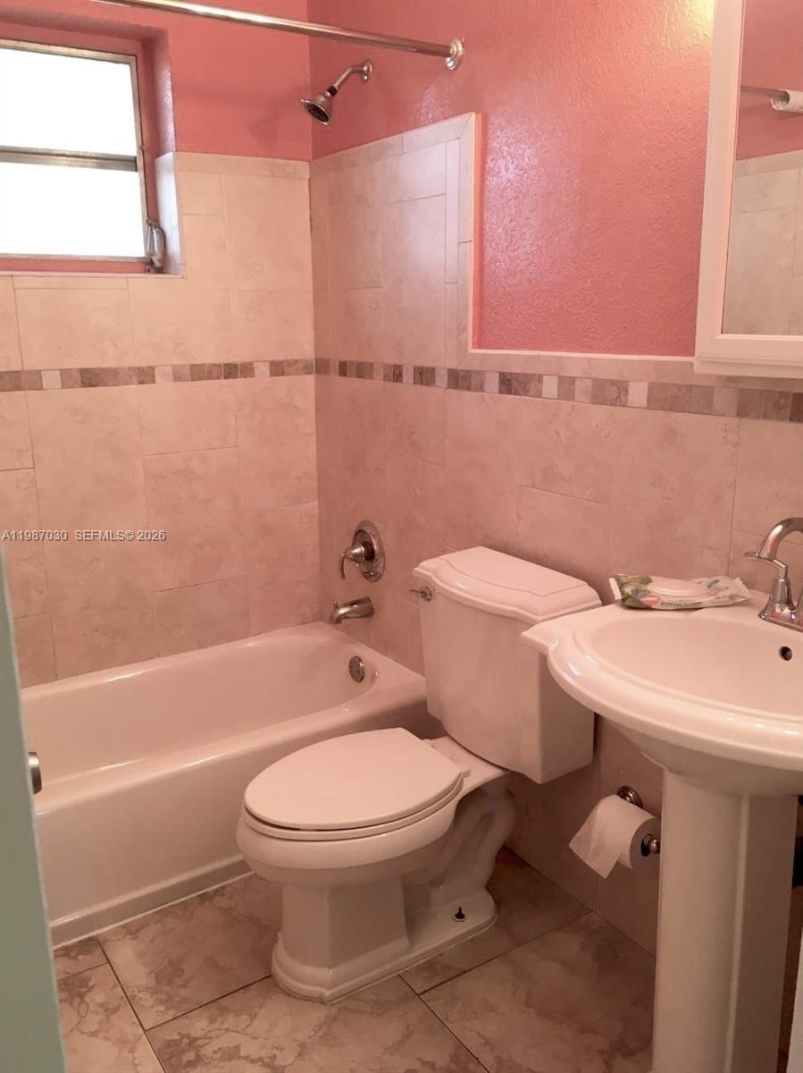 GABLES EDGE CONDO - Residential