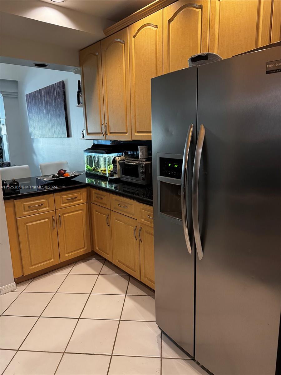 SHORES WATERSIDE VILLAS C - Residential Lease