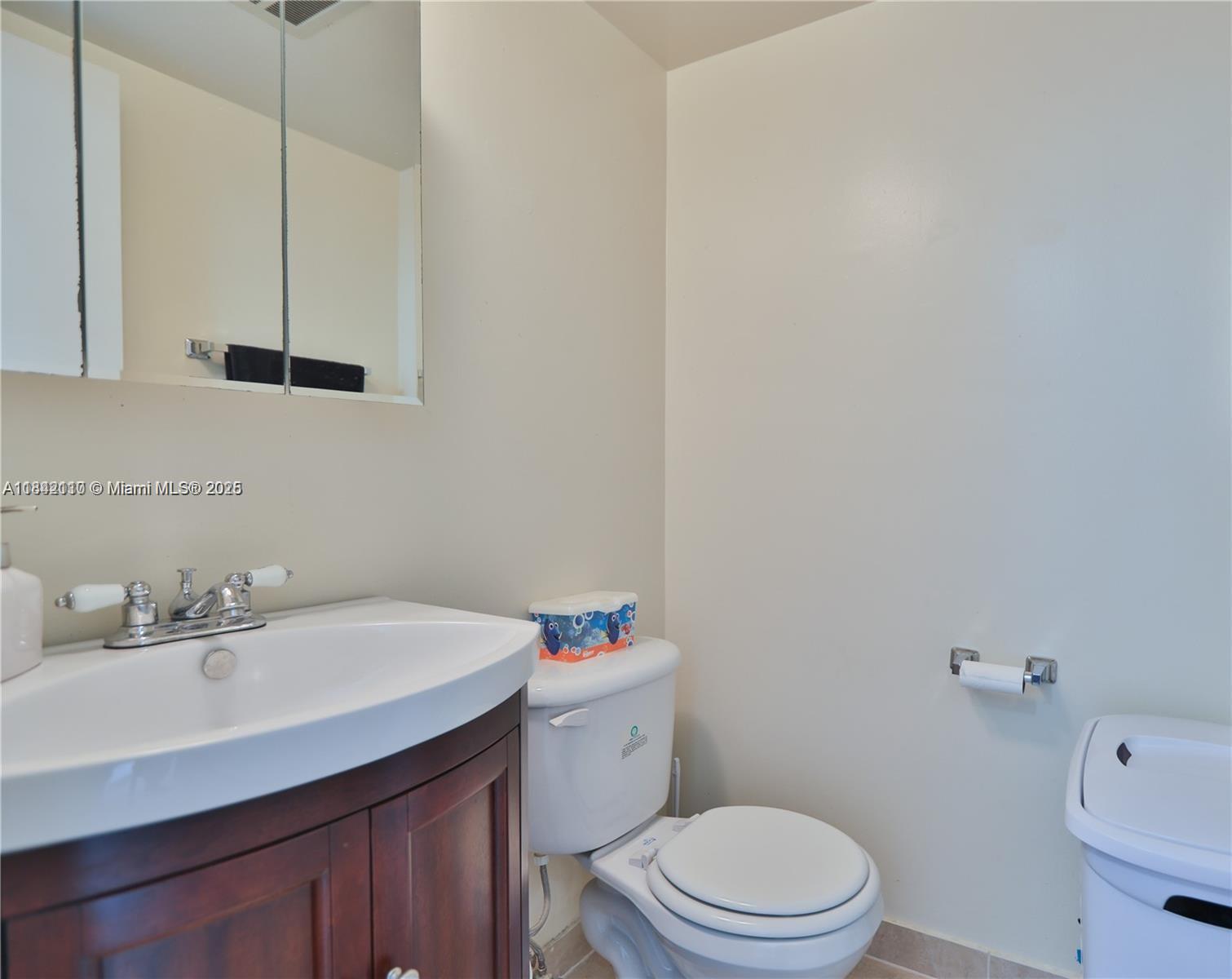 KINGS CREEK SO CONDO - Residential Lease