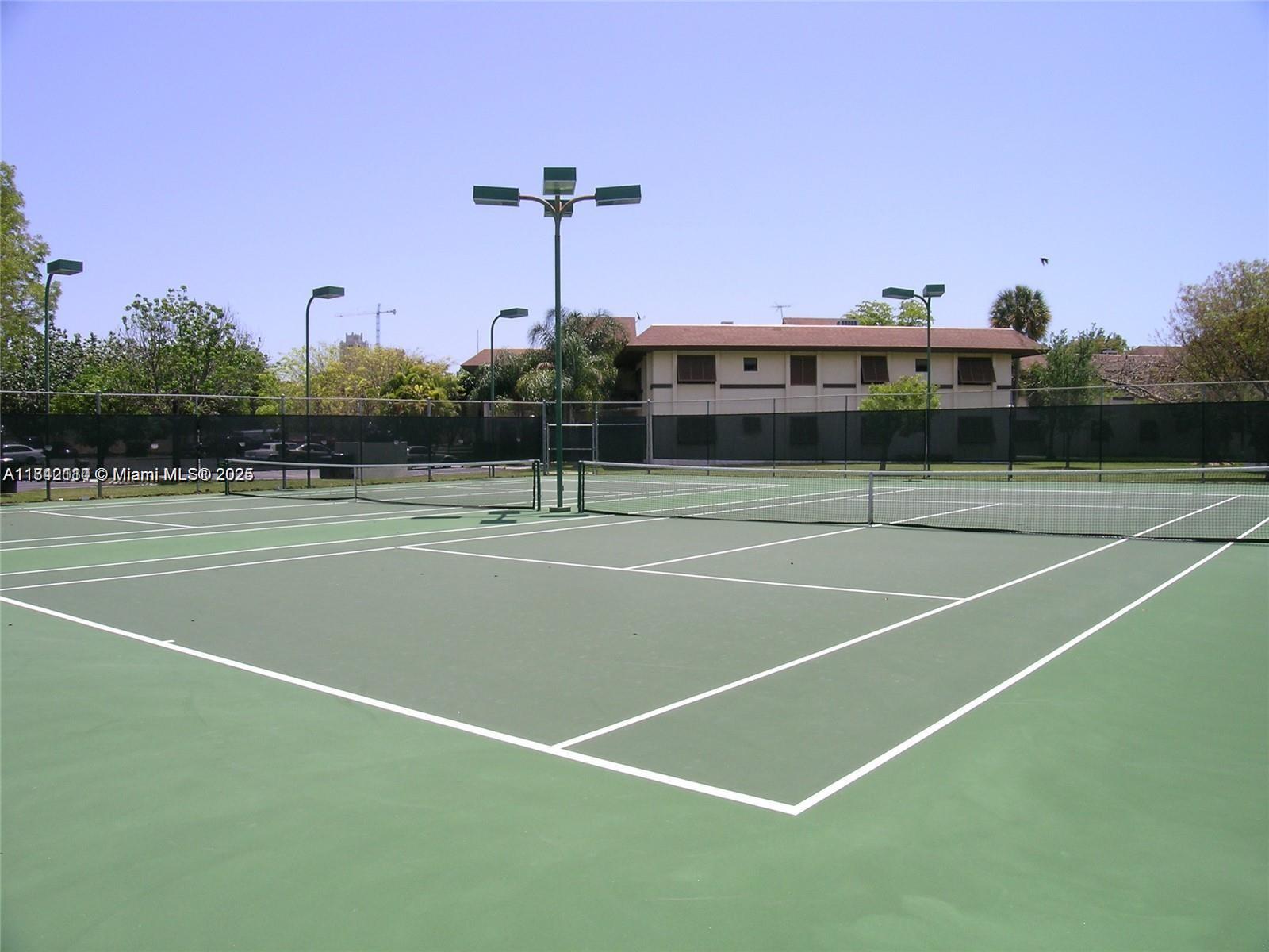 KINGS CREEK SO CONDO - Residential Lease