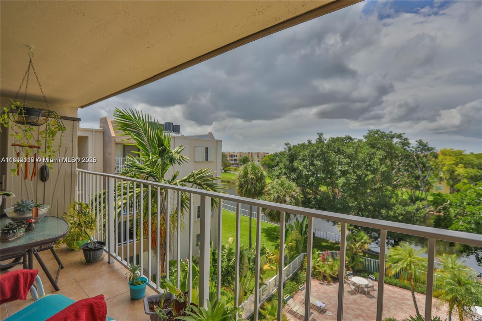 KINGS CREEK SO CONDO - Residential Lease