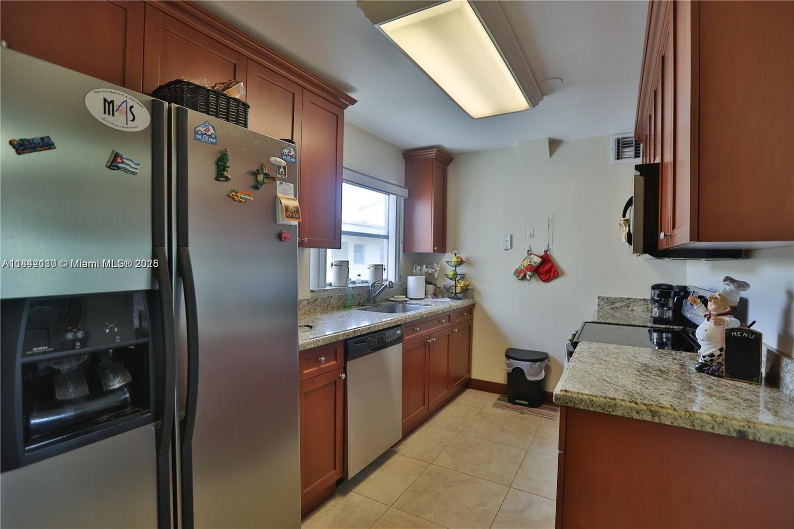 KINGS CREEK SO CONDO - Residential Lease