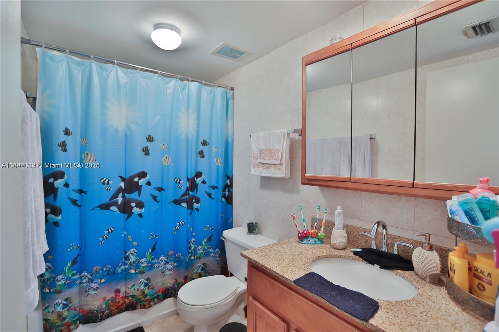 KINGS CREEK SO CONDO - Residential Lease