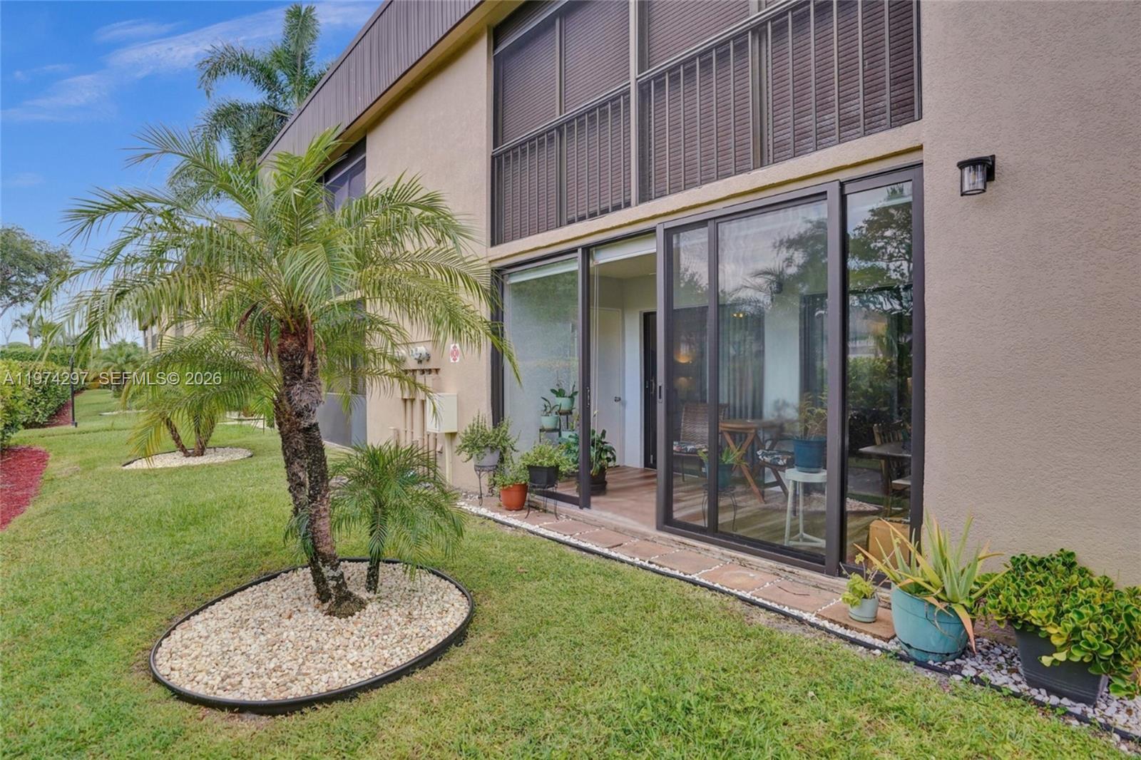 ASHLAND G CONDO - Residential