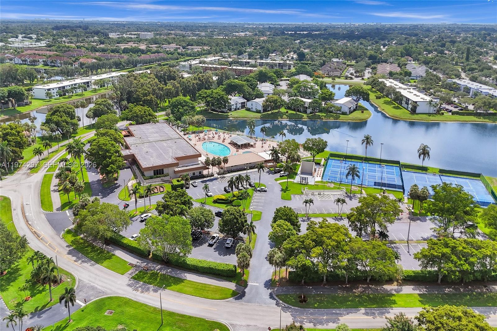 ASHLAND G CONDO - Residential
