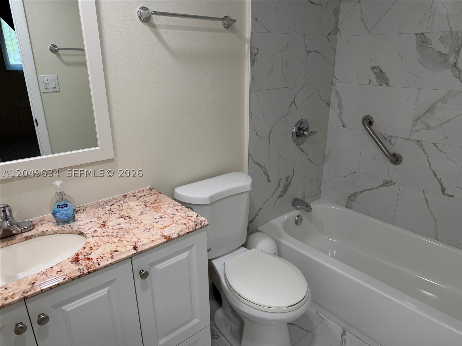 SUNRISE LAKES 37 CONDO - Residential Lease