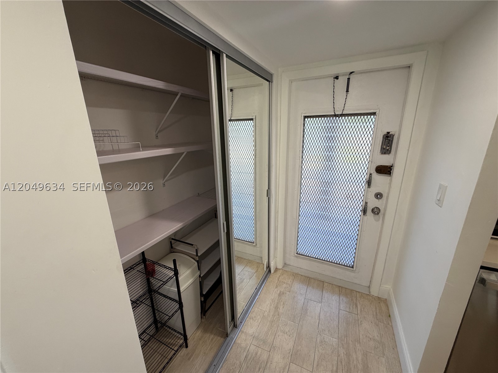 SUNRISE LAKES 37 CONDO - Residential Lease