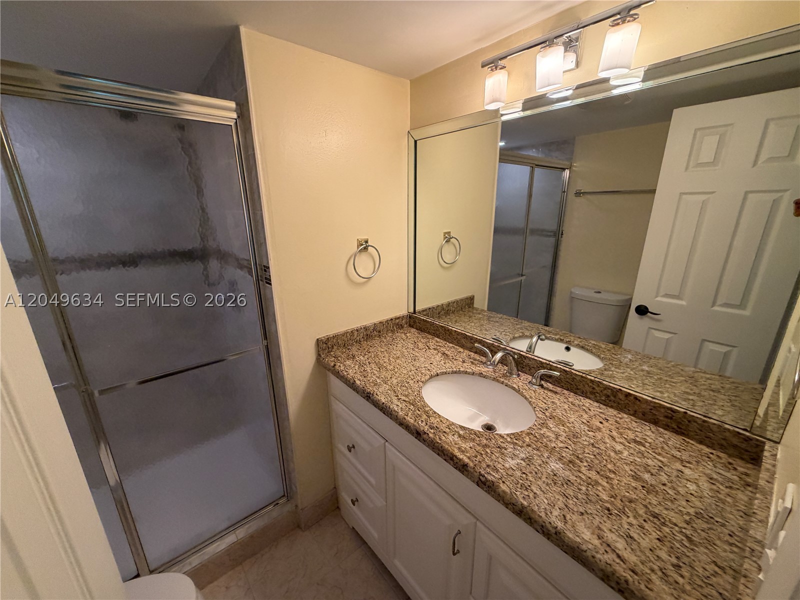 SUNRISE LAKES 37 CONDO - Residential Lease