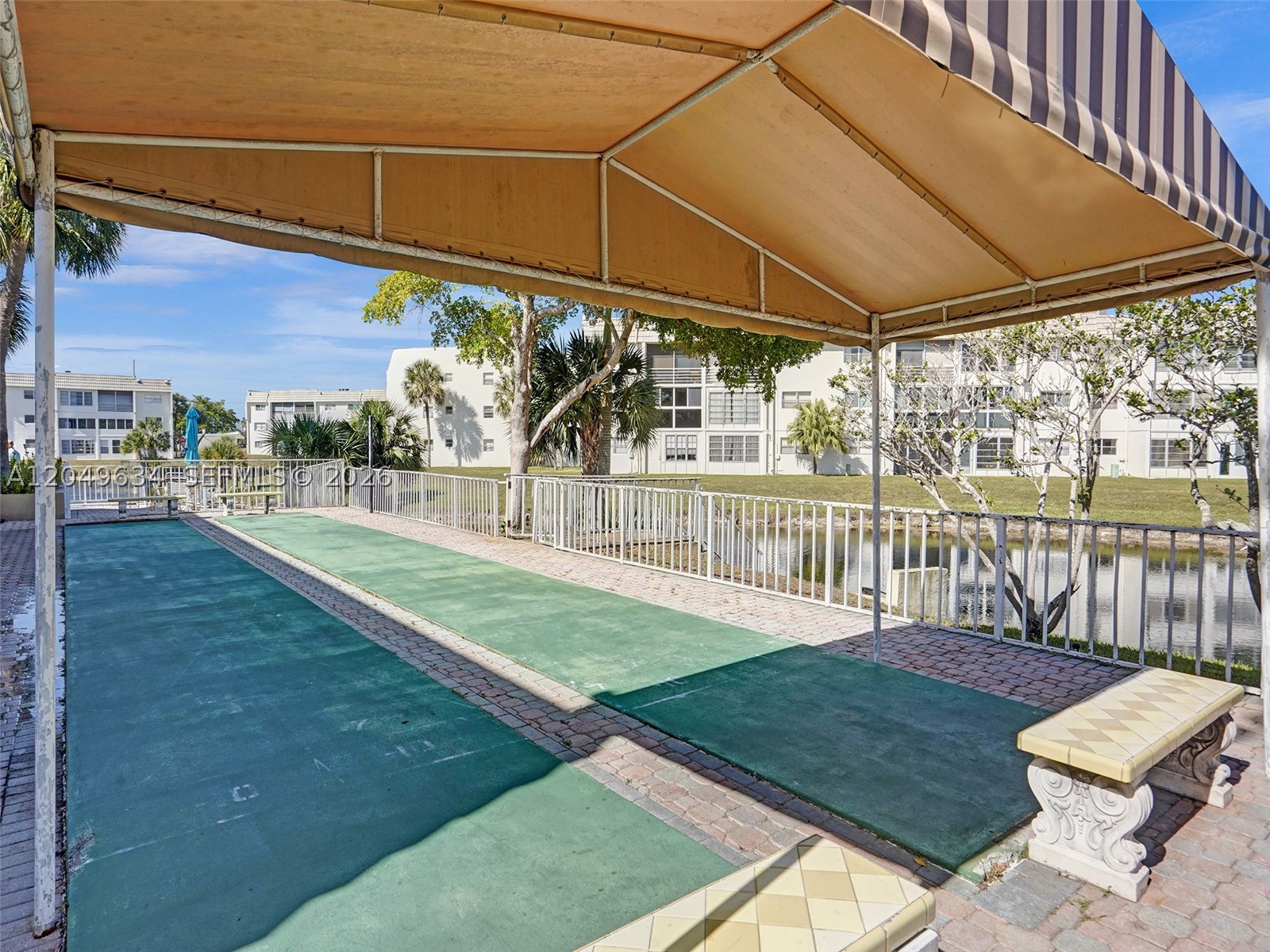 SUNRISE LAKES 37 CONDO - Residential Lease