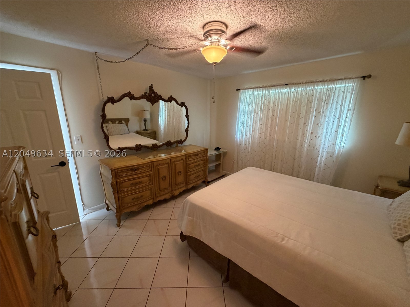 SUNRISE LAKES 37 CONDO - Residential Lease