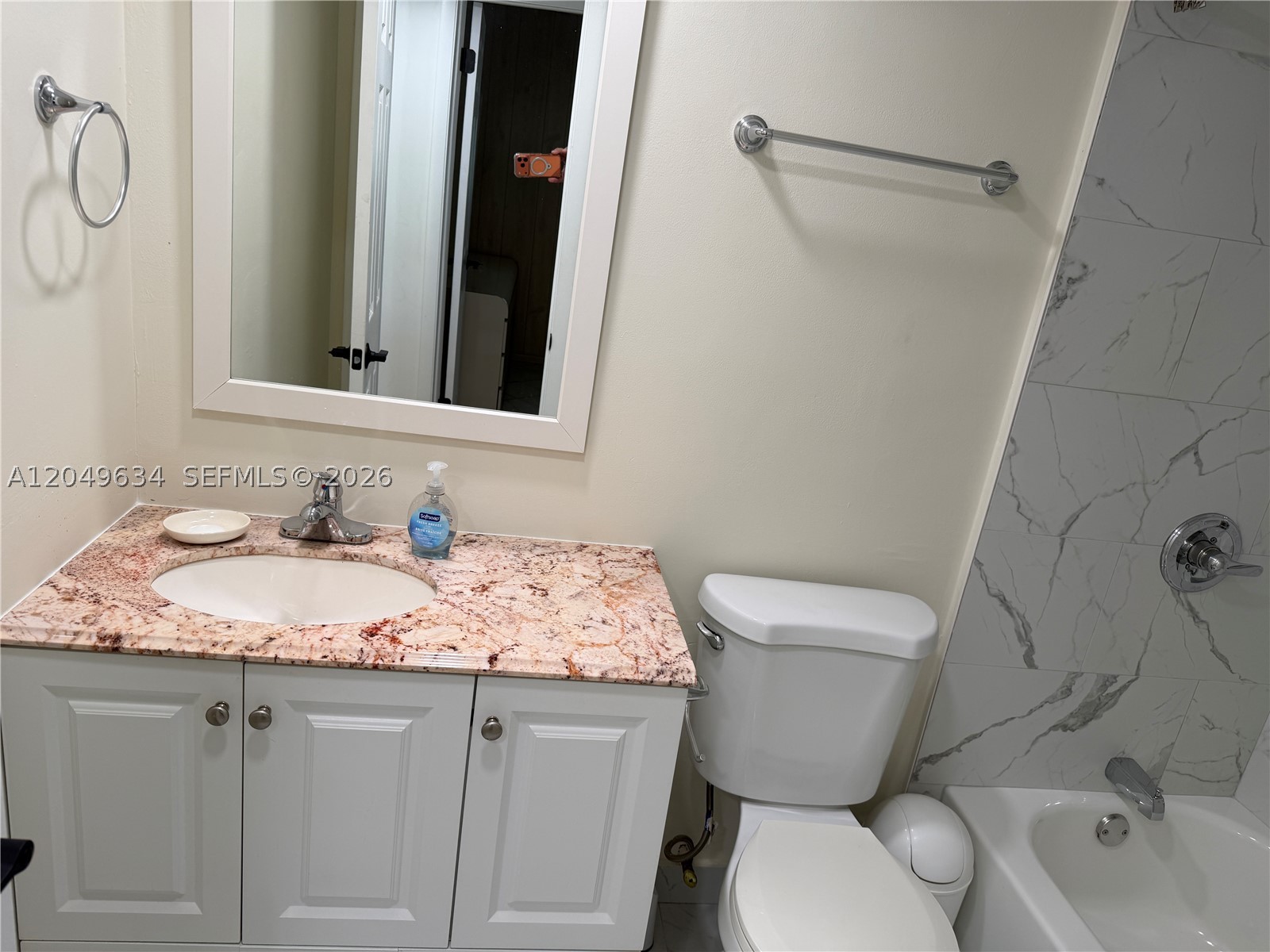 SUNRISE LAKES 37 CONDO - Residential Lease