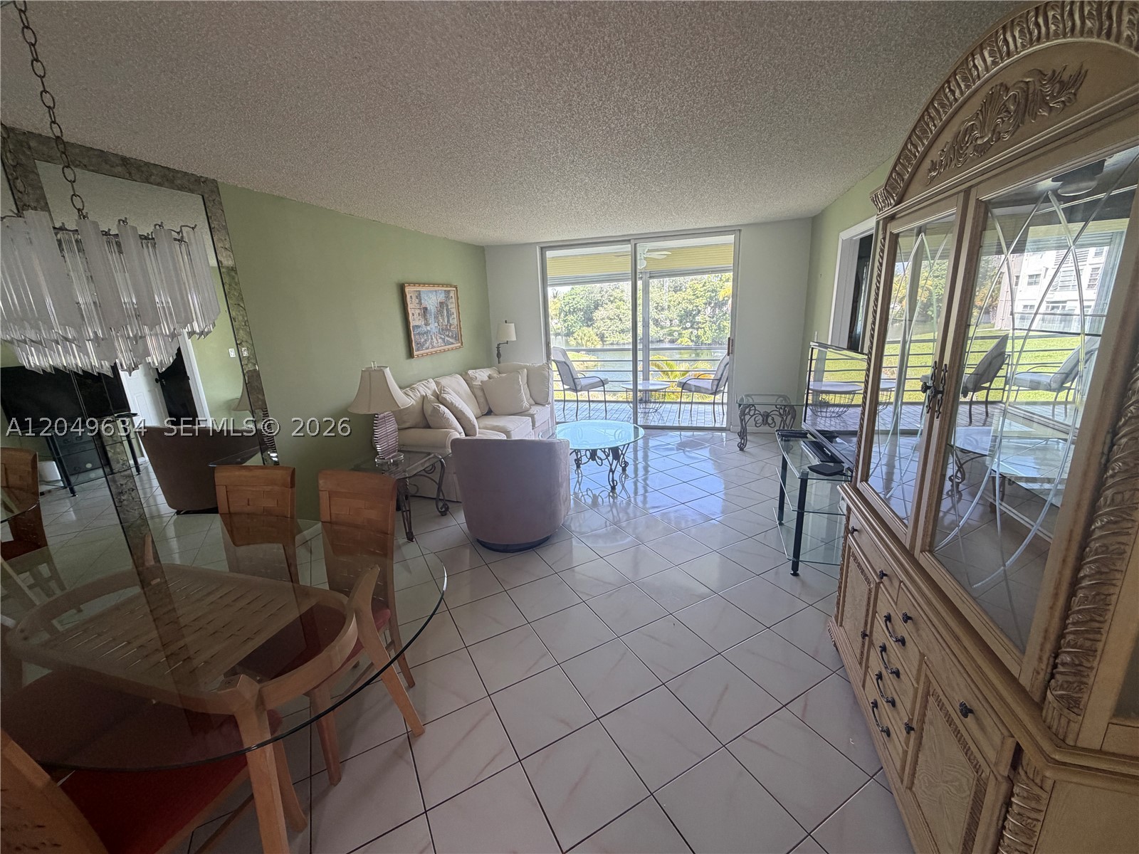 SUNRISE LAKES 37 CONDO - Residential Lease