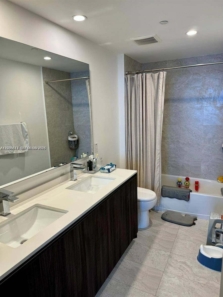ARIA ON THE BAY CONDO - Residential Lease