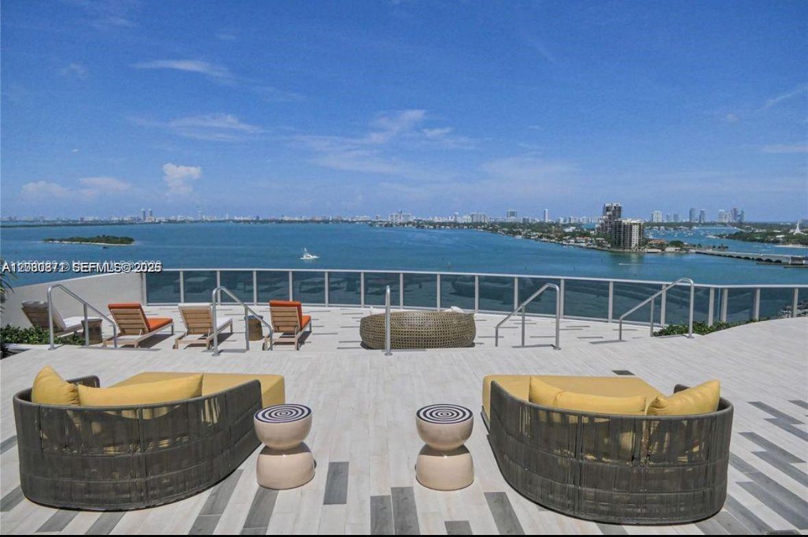 ARIA ON THE BAY CONDO - Residential Lease