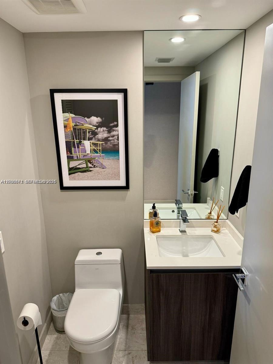 ARIA ON THE BAY CONDO - Residential Lease