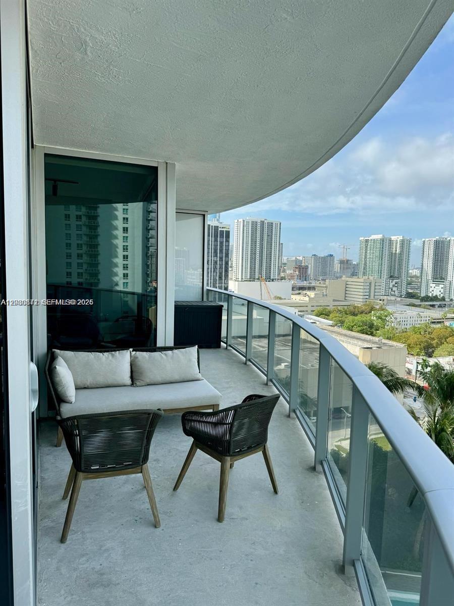 ARIA ON THE BAY CONDO - Residential Lease