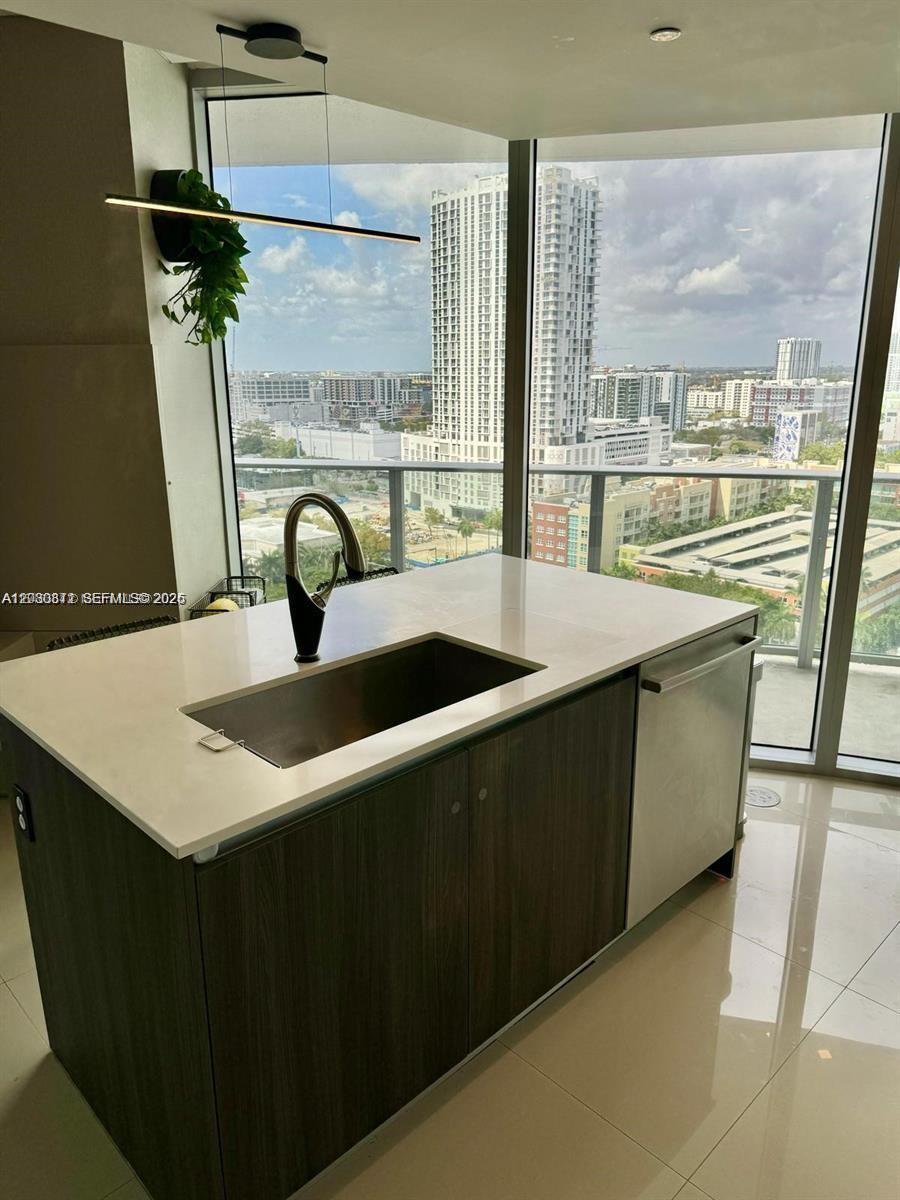 ARIA ON THE BAY CONDO - Residential Lease