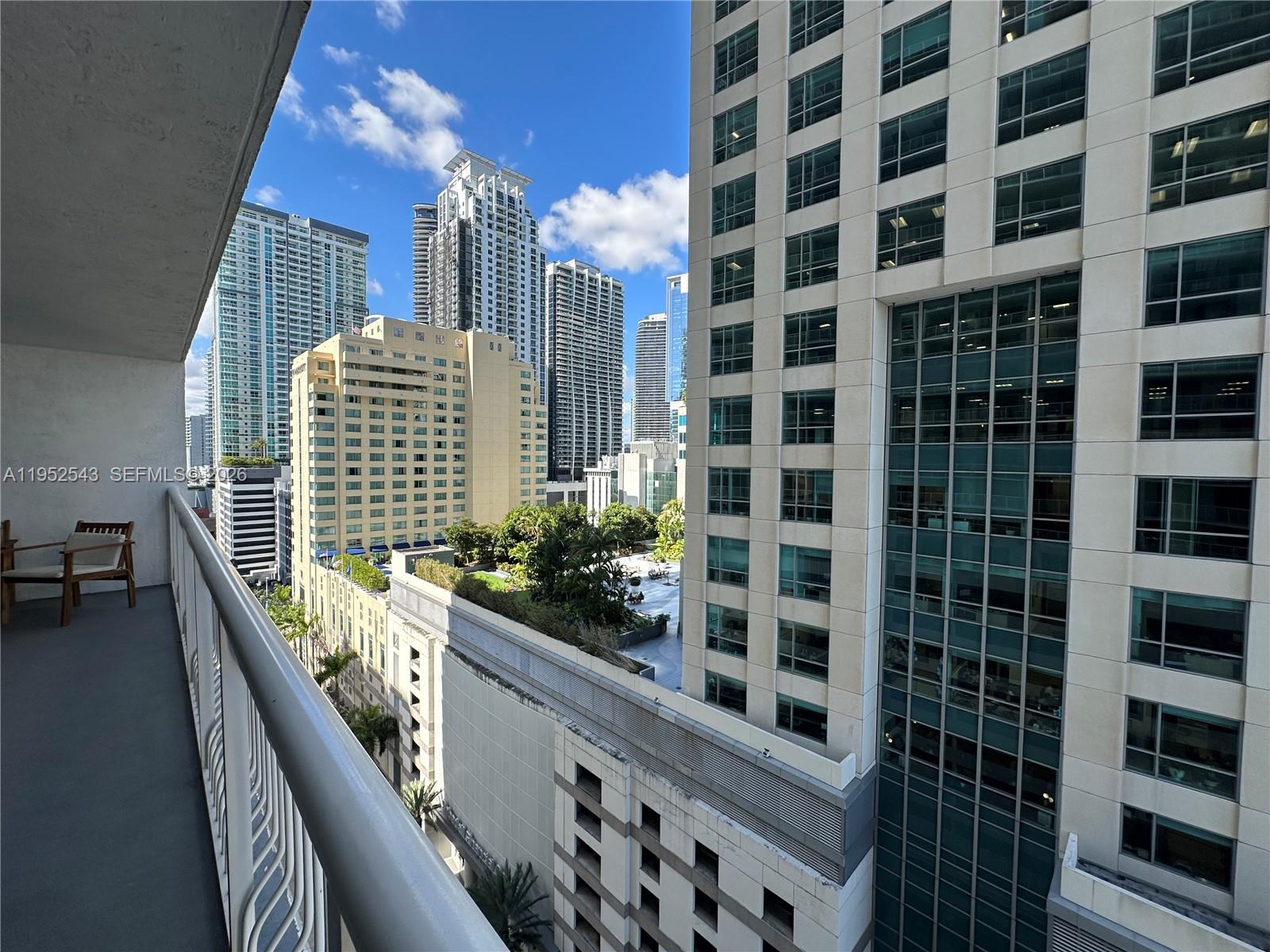 THE CLUB AT BRICKELL BAY - Residential