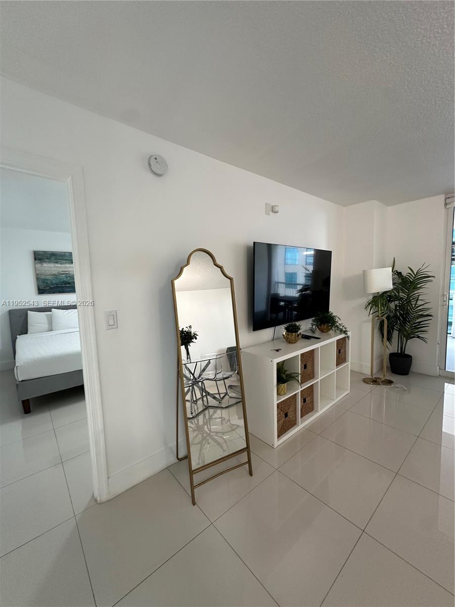 THE CLUB AT BRICKELL BAY - Residential