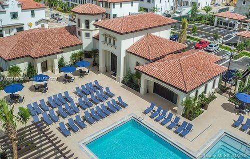 PEMBROKE LAKES SOUTH - Residential Lease