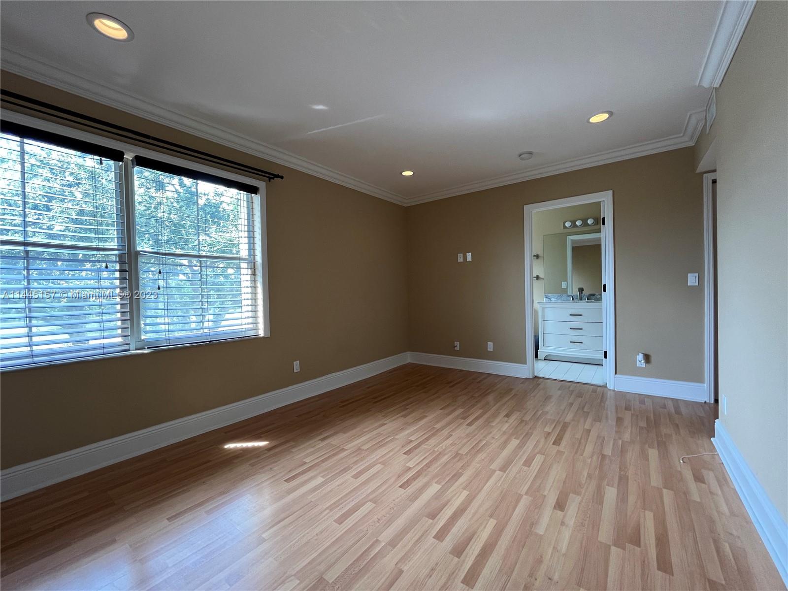 SOMERSET FOUR REPLAT - Residential Lease