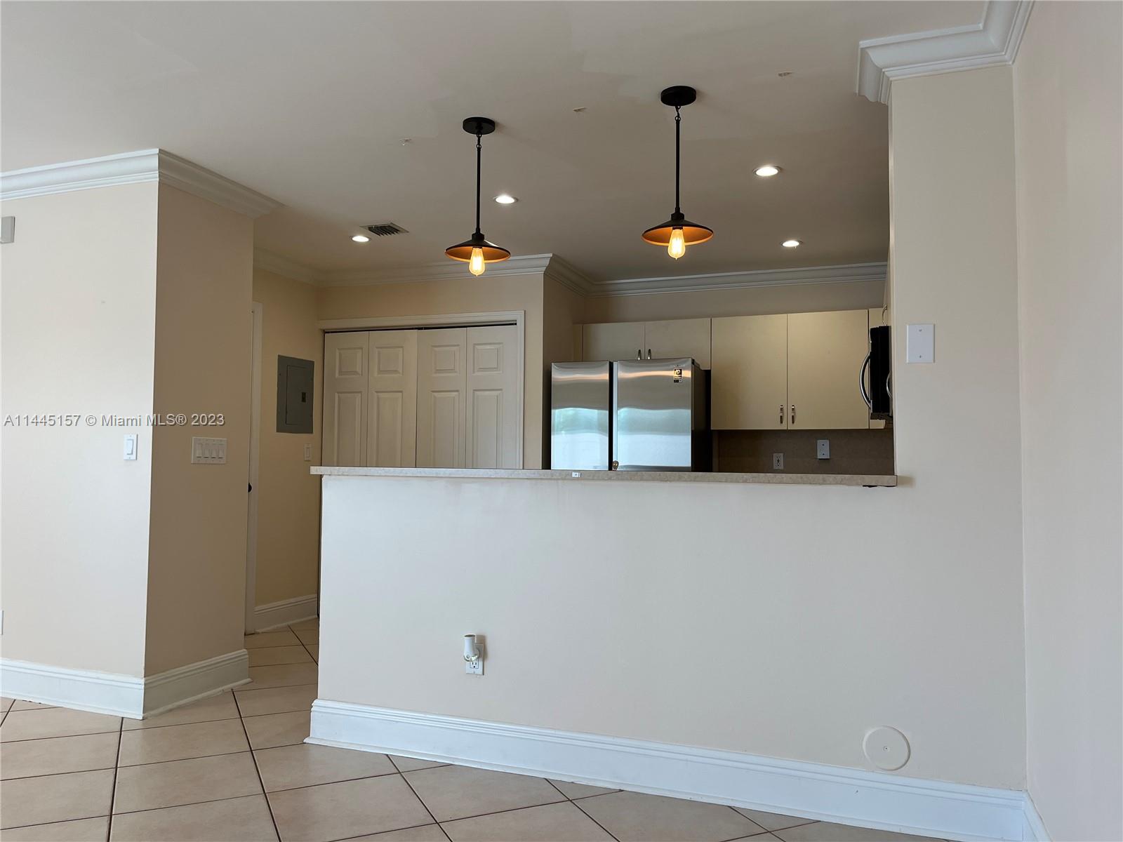 SOMERSET FOUR REPLAT - Residential Lease