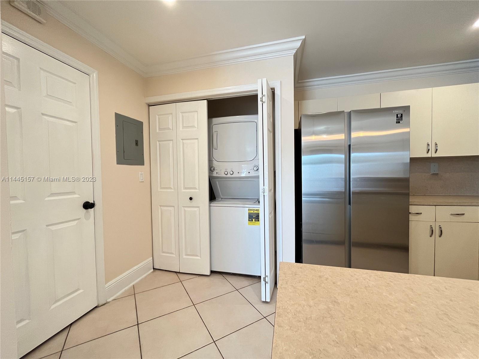 SOMERSET FOUR REPLAT - Residential Lease