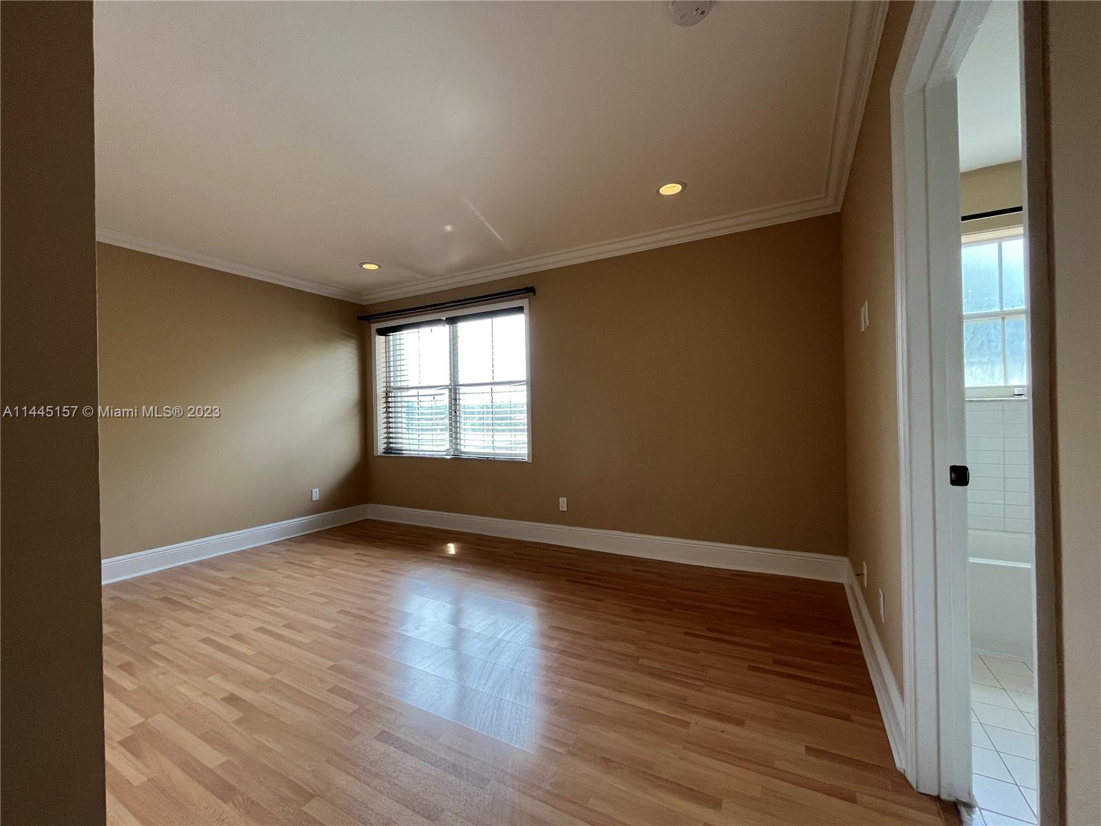 SOMERSET FOUR REPLAT - Residential Lease