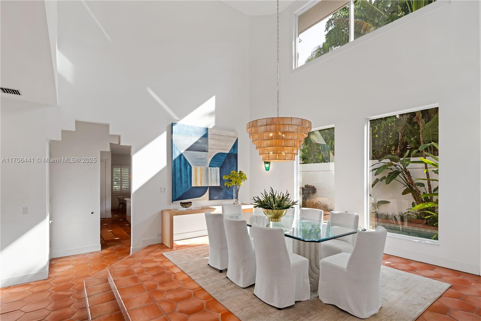 LEAFY WAY - Residential
