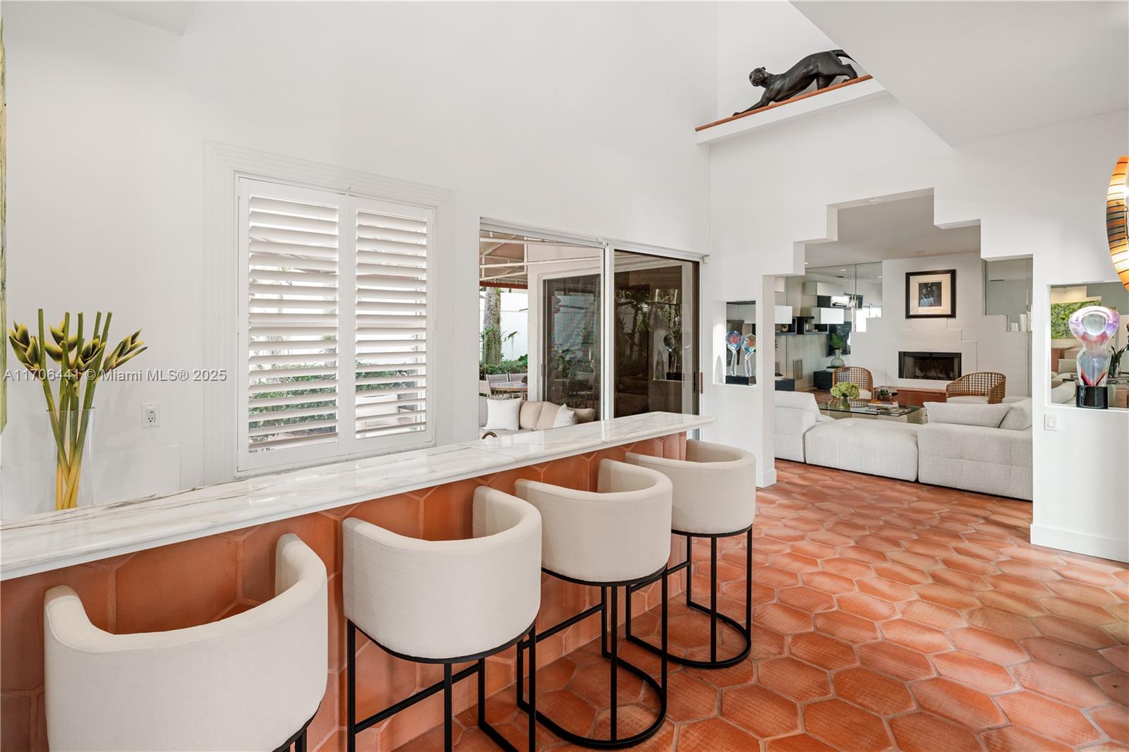LEAFY WAY - Residential