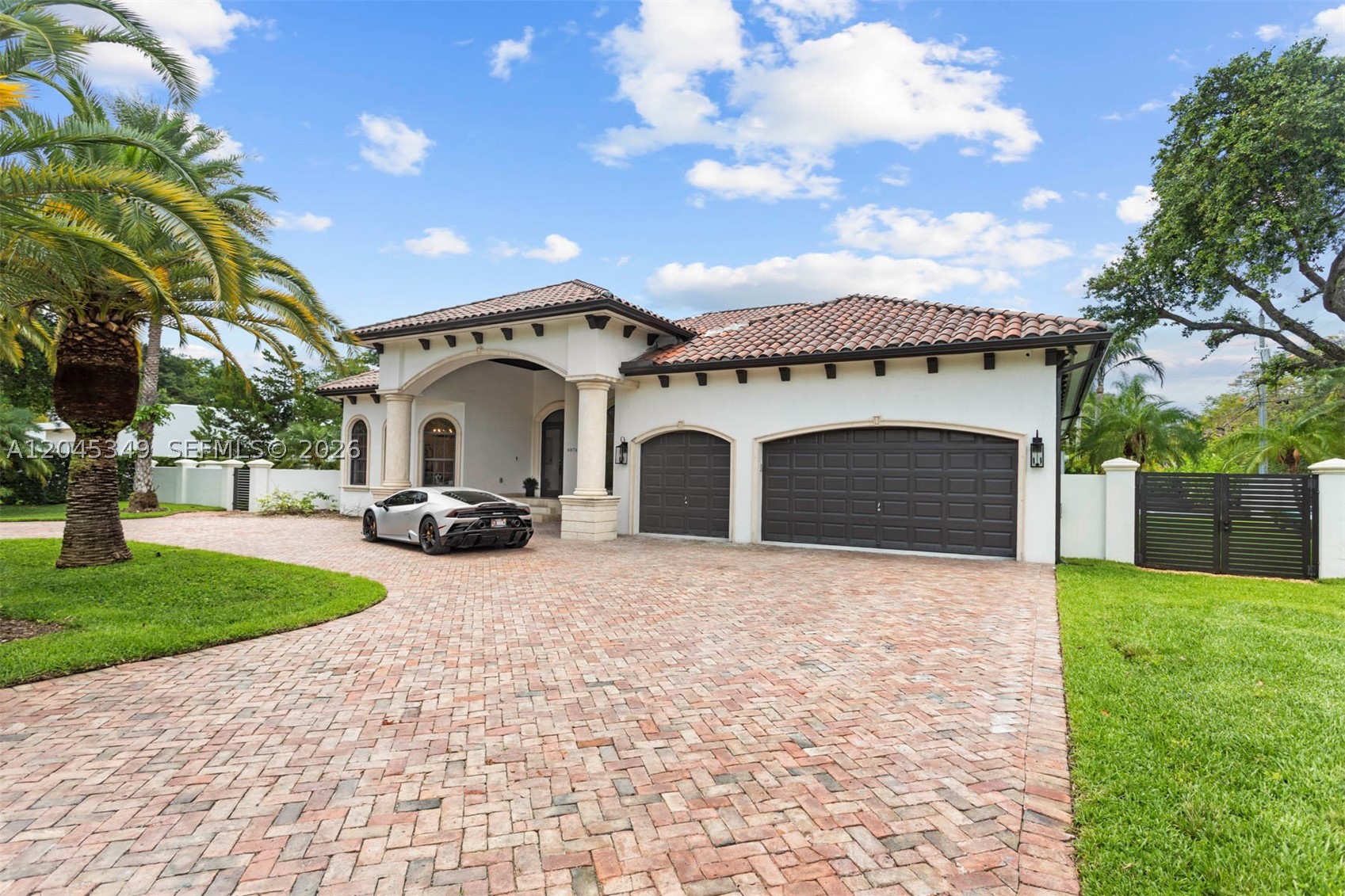 BEVERLY HILLS - Residential