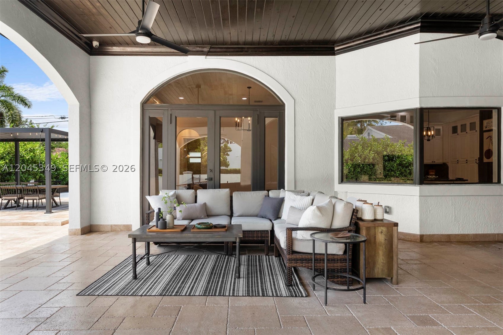 BEVERLY HILLS - Residential