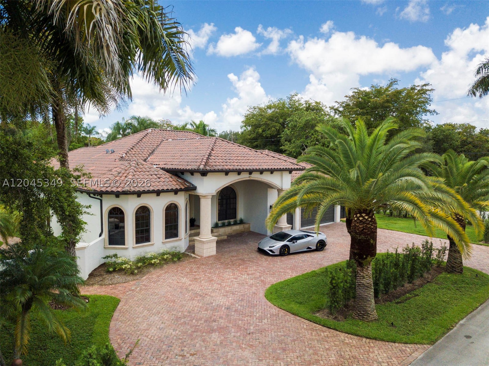 BEVERLY HILLS - Residential