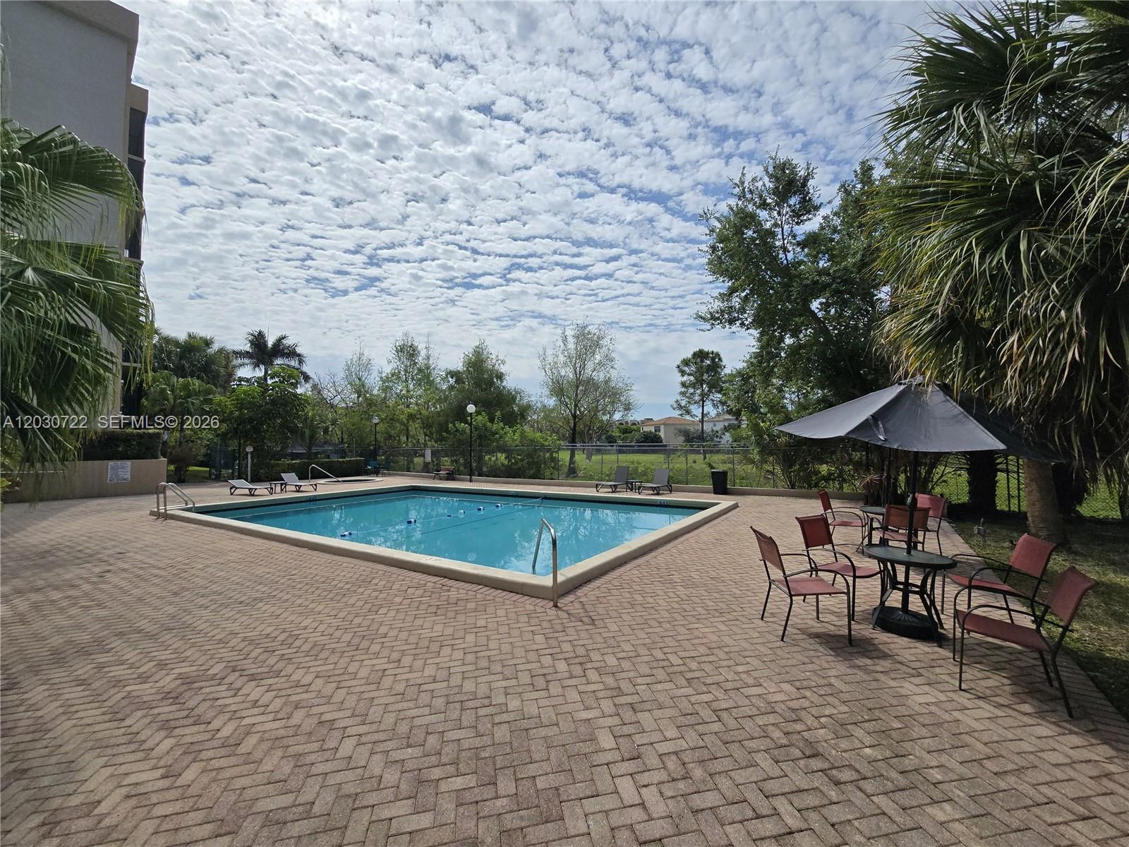 CHANTILLY CONDO - Residential