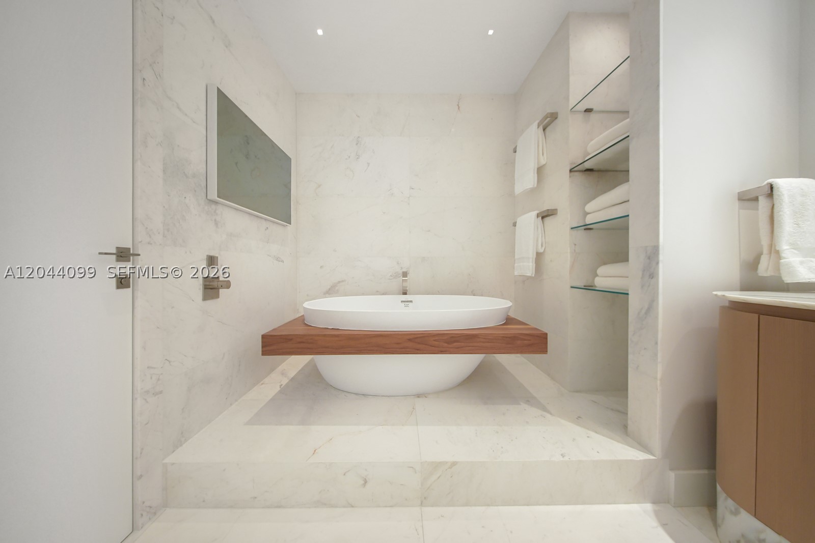 THE RESIDENCES AT THE BAT - Residential