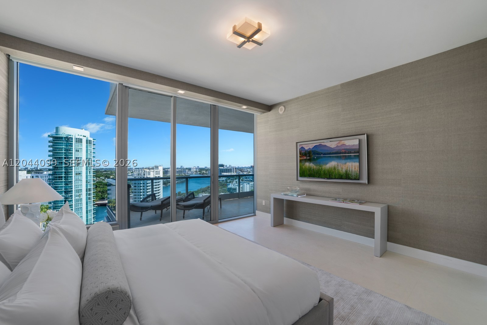 THE RESIDENCES AT THE BAT - Residential