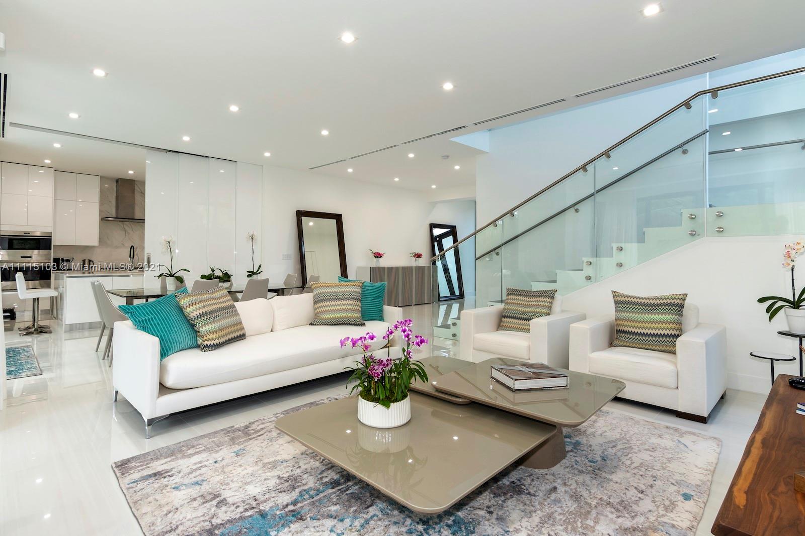 NAUTILUS EXTENSION 4TH - Residential