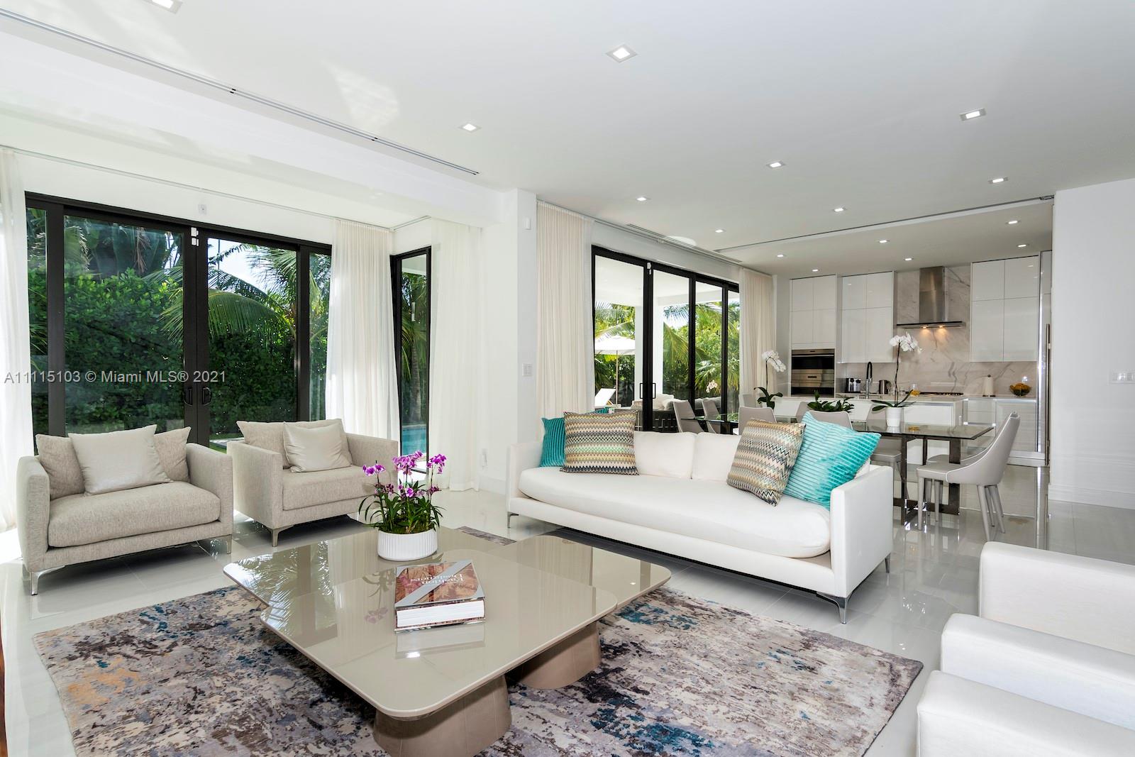 NAUTILUS EXTENSION 4TH - Residential