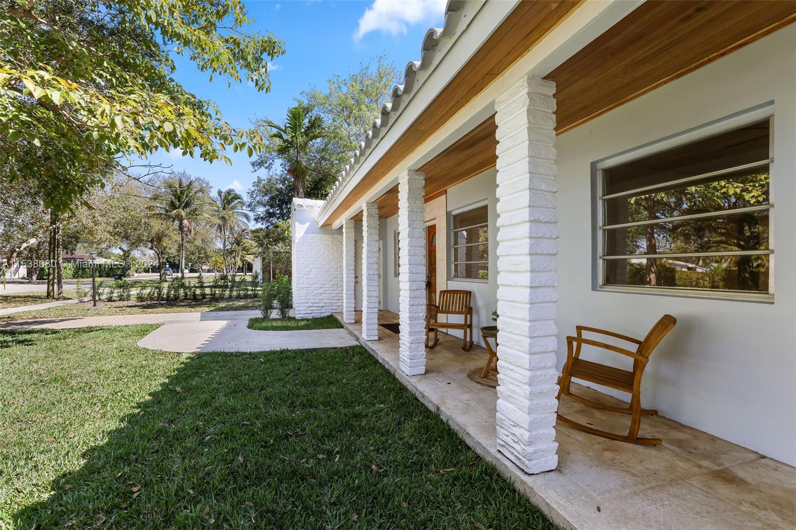 COUNTRY CLUB ESTATES SEC - Residential Lease